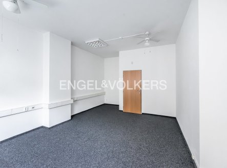Pronájem kanceláře, 24 m²