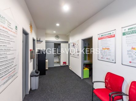 Pronájem kanceláře, 55 m²