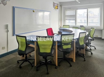 Pronájem kanceláře, 55 m²