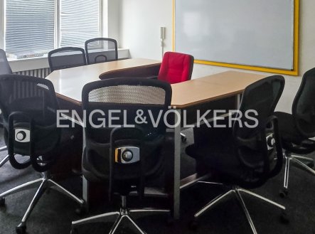 Pronájem kanceláře, 55 m²