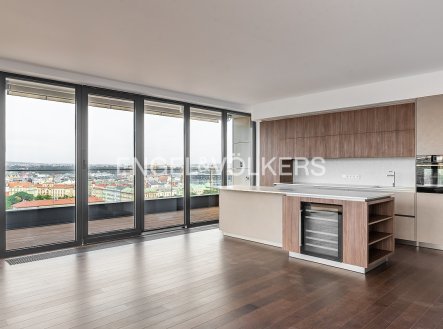 Pronájem bytu, 5+kk, 230 m²