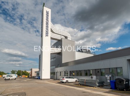 Pronájem kanceláře, 89 m²