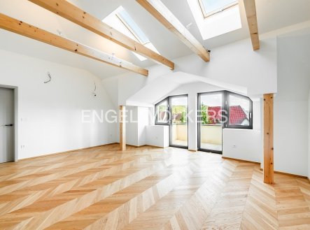 Prodej bytu, 4+kk, 105 m²