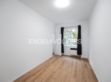 Pronájem bytu, 2+kk, 44 m²