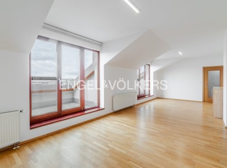 Pronájem bytu, 4+1, 120 m²