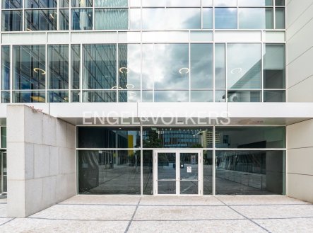 Pronájem obchodní prostory, 110 m²