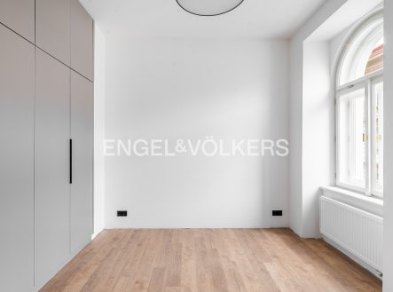 Pronájem bytu, 3+kk, 102 m²
