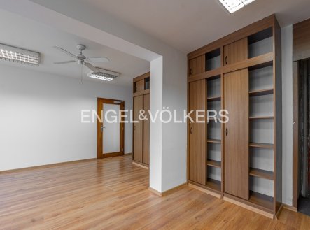 Pronájem kanceláře, 40 m²