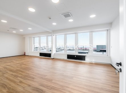 Pronájem komerčního objektu, sklad, 200 m²