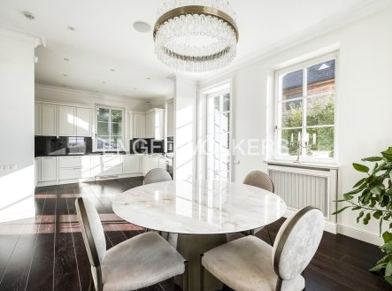 Prodej domu/vily, 345 m²