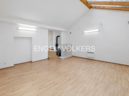 Pronájem kanceláře, 55 m²