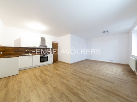 Pronájem bytu, 3+kk, 75 m²