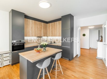 Pronájem bytu, 3+kk, 90 m²