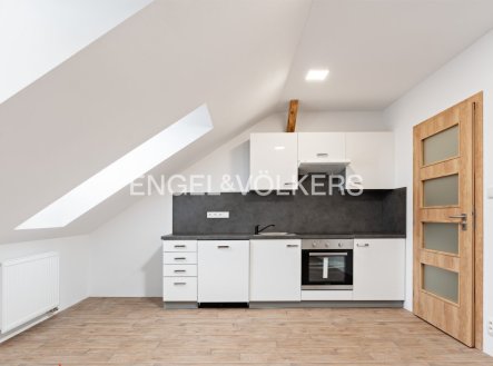Pronájem bytu, 1+kk, 49 m² obrázek