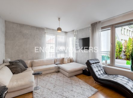 Pronájem bytu, 3+kk, 88 m²