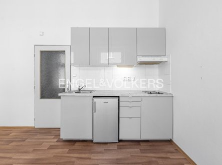 Pronájem bytu, 1+kk, 24 m²