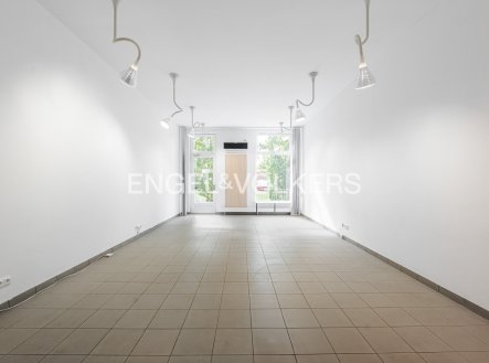 Pronájem obchodní prostory, 45 m²