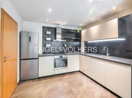 Pronájem bytu, 2+kk, 87 m²
