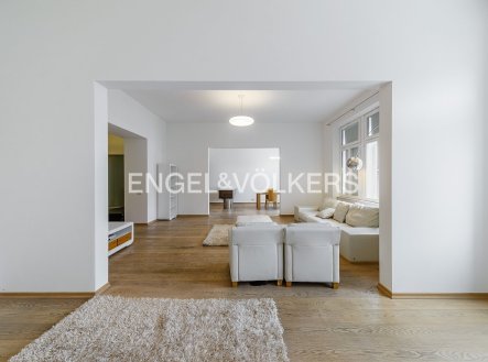 Pronájem bytu, 2+kk, 128 m²