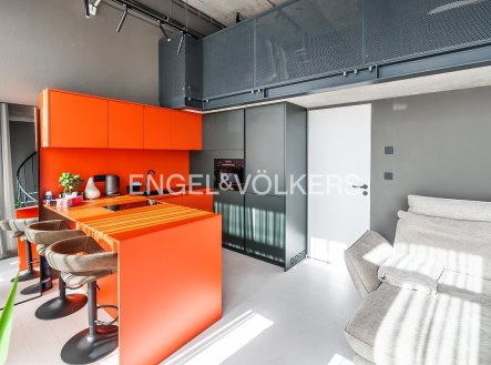 Pronájem bytu, 1+kk, 37 m²