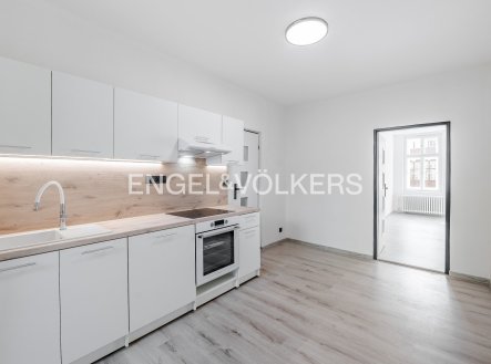 Pronájem bytu, 4+1, 103 m²