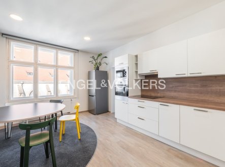Pronájem bytu, 3+kk, 80 m²