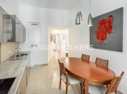 Pronájem bytu, 3+1, 103 m²
