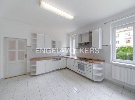Pronájem bytu, 4+1, 150 m²