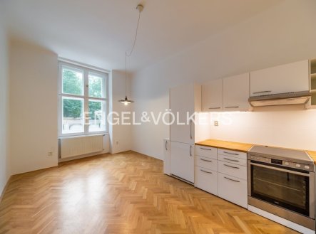 Pronájem bytu, 4+1, 130 m²