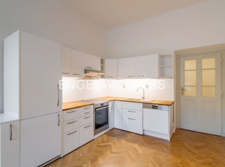 Pronájem bytu, 4+1, 130 m²