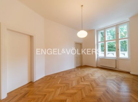 Pronájem bytu, 4+1, 130 m²