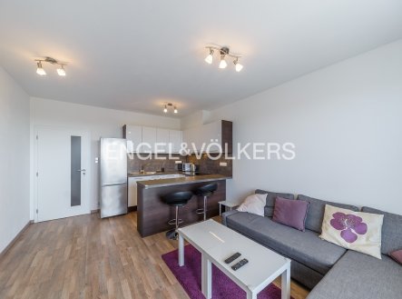 Pronájem bytu, 2+kk, 53 m²