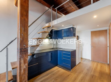 Pronájem bytu, 1+kk, 44 m²