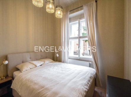 Pronájem bytu, 3+kk, 76 m²