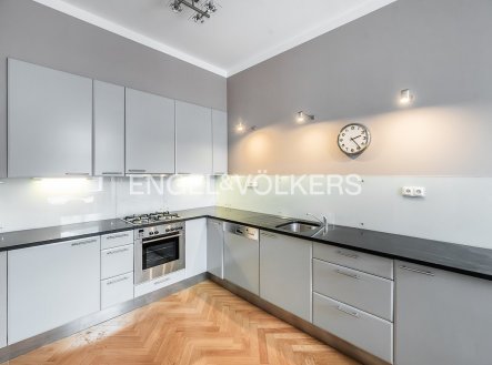Pronájem bytu, 2+1, 72 m²