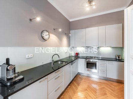 Pronájem bytu, 3+1, 120 m²
