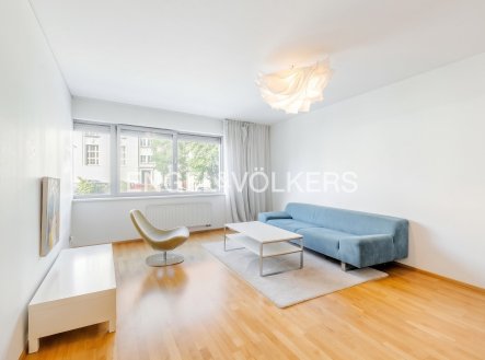 Pronájem kanceláře, 80 m²