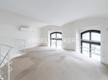 Pronájem obchodní prostory, 127 m²