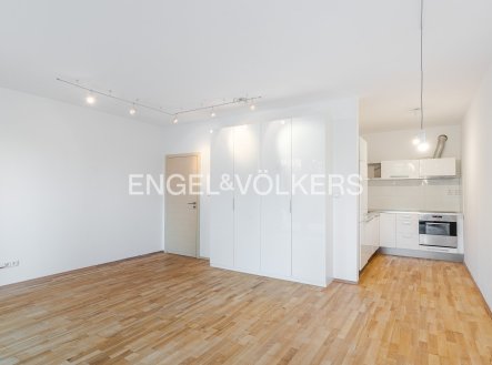 Pronájem bytu, 2+kk, 57 m²