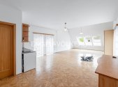 Pronájem kanceláře, 83 m²