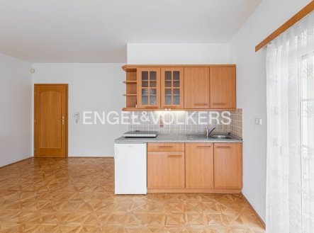 Pronájem kanceláře, 83 m²