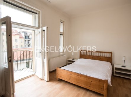 Pronájem bytu, 3+kk, 90 m²