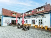Pronájem kanceláře, 275 m²