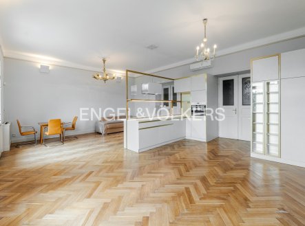 Pronájem bytu, 3+kk, 118 m²