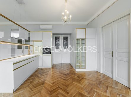 Pronájem bytu, 3+kk, 118 m²