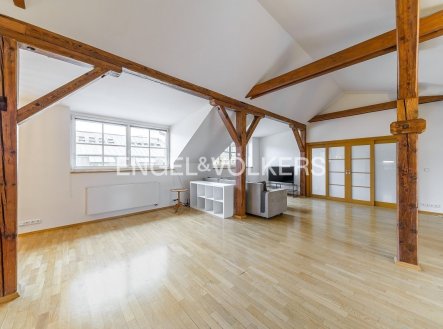 Pronájem bytu, 2+kk, 99 m²