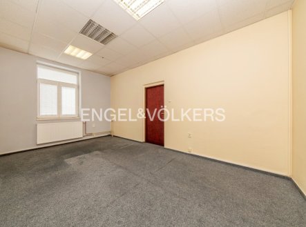 Pronájem kanceláře, 49 m²