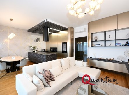 Pronájem bytu, 4+kk, 131 m²