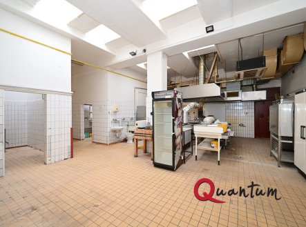 Pronájem komerčního objektu, jiný, 374 m²