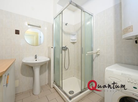 Pronájem bytu, 1+kk, 32 m²